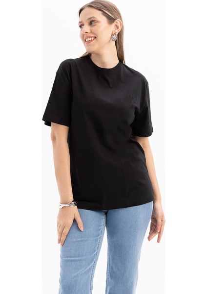 Siyah-Kısa Kollu Nakış Detaylı T-Shirt