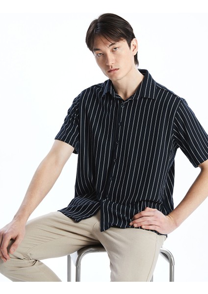 Yeni Sezon Regular Fit Kisa Kollu Cizgili Erkek Gomlek - S5FD83Z8