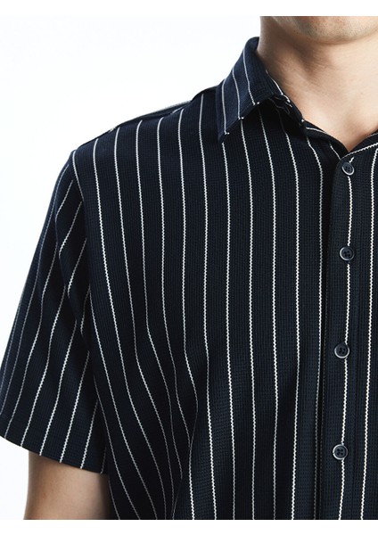 Yeni Sezon Regular Fit Kisa Kollu Cizgili Erkek Gomlek - S5FD83Z8