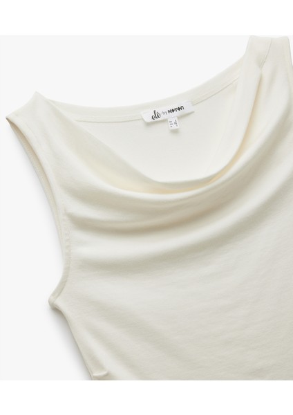 Yeni Sezon Slim Fit Degaje Yaka Asimetrik Kolsuz Viskon Bluz