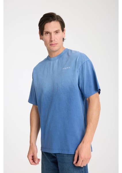 Erkek Bisiklet Yaka Pamuk Moon Baskılı T-Shirt - Modern ve Şık Spor Tarzı, Yazlık indirimleri