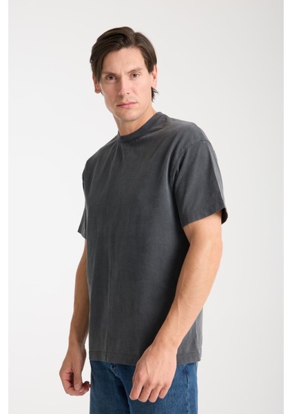 Erkek Pamuk Bisiklet Yaka Oversize T-Shirt - Yazlık Rahat ve Trendy Tarz indirimleri