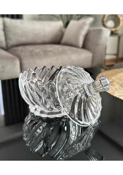 Kapaklı Cam Şekerlik Lokumluk Burgu Model 8 cm
