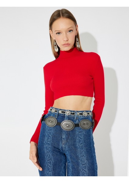 Yeni Sezon Koton x Zeynep Bastık - Uzun Kollu Slim Fit Boğazlı Triko Crop Kazak