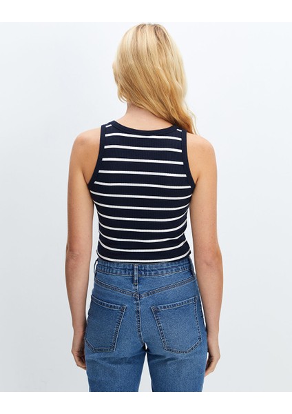 Yeni Sezon Bisiklet Yaka Cizgili Kadin Crop - S5FG21Z8 fırsatları