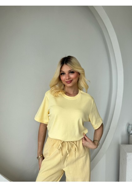 Sarı Bisiklet Yaka Basic Tshirt