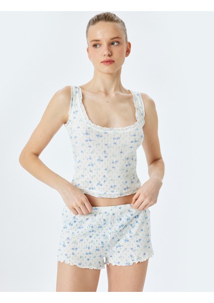 Yeni Sezon Çiçek Desenli Pamuklu Şortlu Pijama Takımı