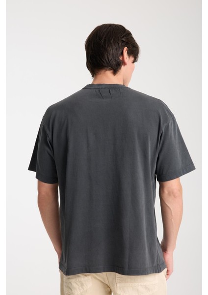 Erkek Pamuk T-Shirt - Basic Soft ve Rahat Yazlık Tasarım - Yazı Baskılı fırsatları