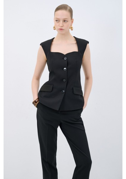 Vatkalı Önü Cepli Yelek Siyah 17943071002 fırsatları