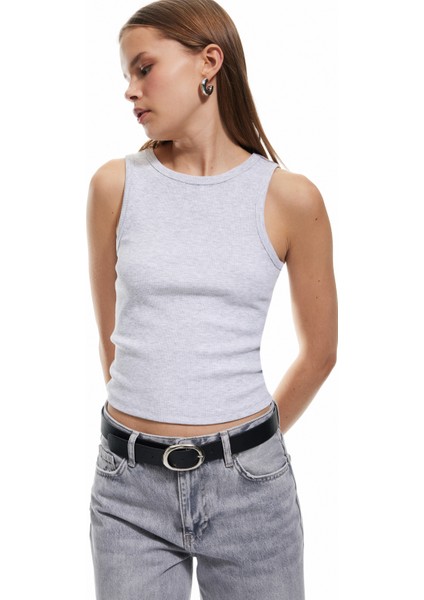 Yeni Sezon Bisiklet Yaka Kolsuz Slim Fit Basic Kadın Atlet
