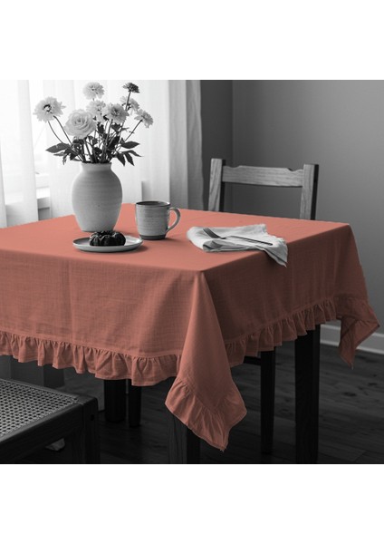 Fırfırlı Ranforce Kumaş Masa Örtüsü