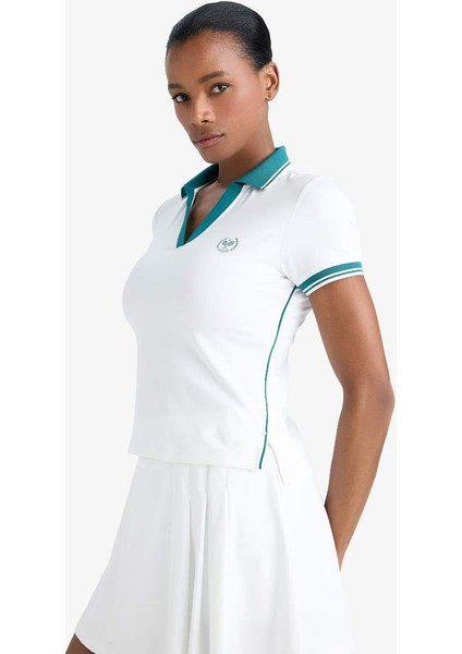 Yeni Sezon Defactofit Standart Fit Polo Yaka Slogan Baskılı Sporcu Kısa Kollu Beyaz Tişört fırsatları