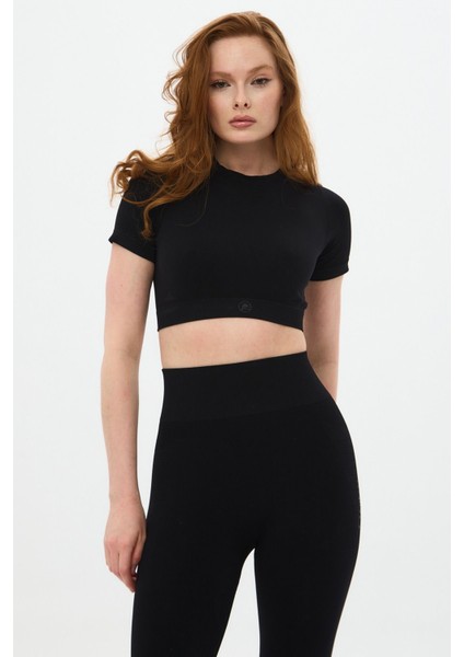 Kumo Kısa Crop Top Siyah fiyatları
