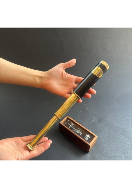 Ahşap Kutusunda Denizci Dürbün