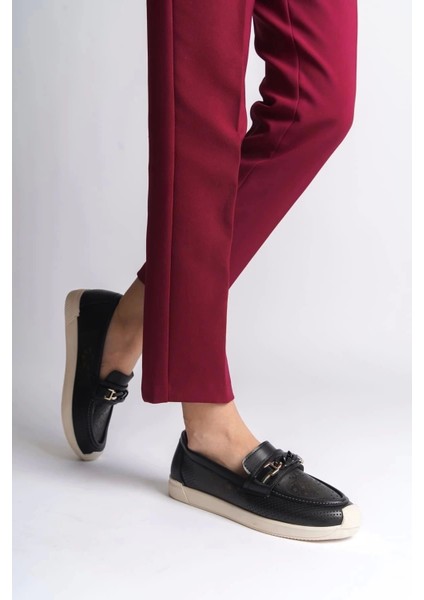 Lızy-Sıyah-Cıcek-Cılt-Kt