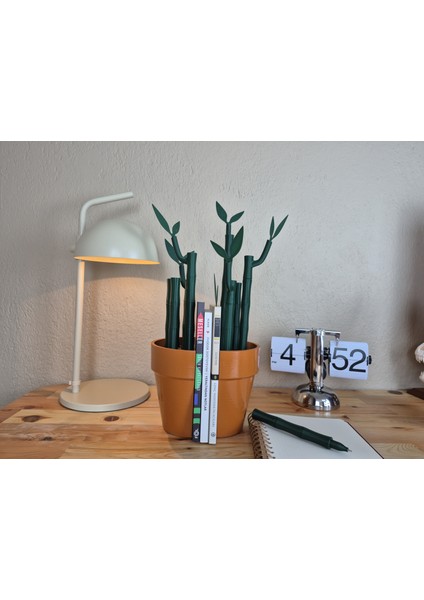 Bambu Kitap Tutucu – Lego Çiçek Dekoratif Bookend & Masa Düzenleyici – Yapay Bitki ve Bambu Detaylı Pinterest Fikri Kitaplık Aksesuarı – Çok Amaçlı Çalışma Masası Aksesuarı – Fonksiyonel Hediye