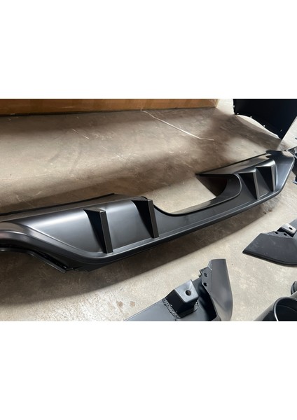 Honda Civic Fc5 Typer Arka Tampon ve Difüzör Seti fiyatları