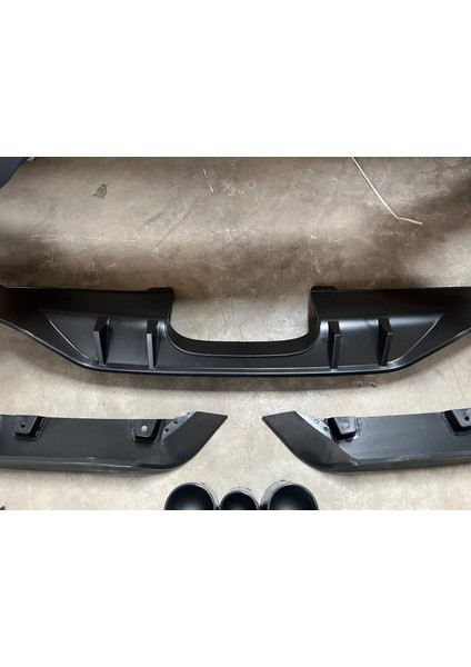 Honda Civic Fc5 Typer Arka Tampon ve Difüzör Seti