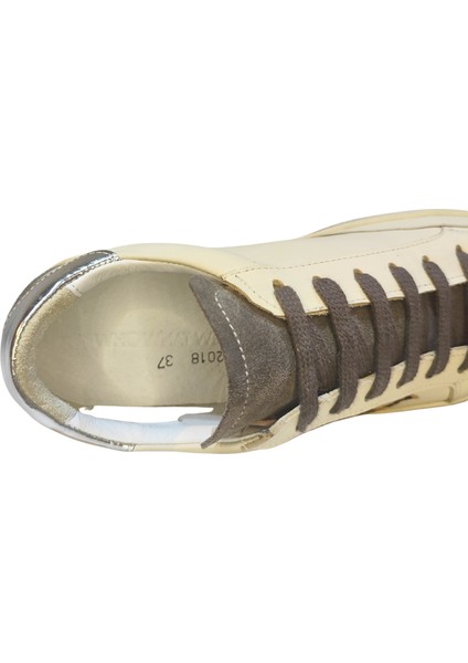 Kadın Goose Model Yıldız Detaylı Gülük %100 Deri Sneakers Ayakkabı 25NW00401