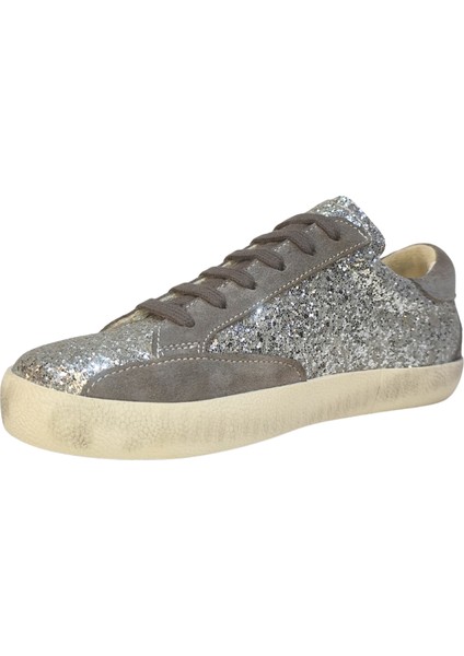 Kadın Goose Model Yıldız Detaylı Gülük %100 Deri Sneakers Ayakkabı 25NW00401 fırsatları