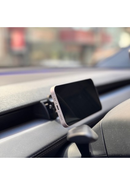 Tesla Model Y Juniper Için Magsafe Uyumlu Telefon Tutucu