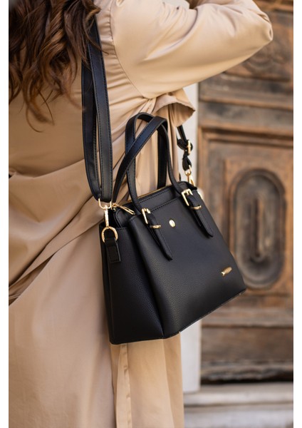 1415 Kadın Uzun Askılı 4 Bölmeli Gold Aksesuarlı Sade Şık Omuz ve El Çantası fiyatları