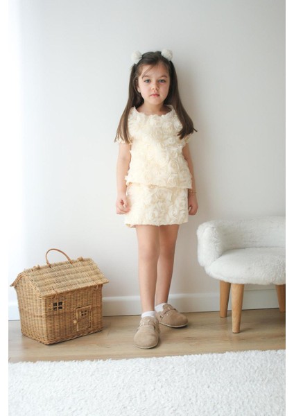 Çiçek Işleme Detaylı Kız Çocuktakım