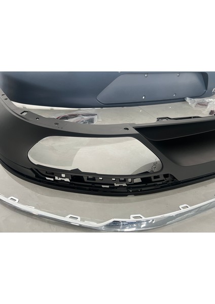 Vw Passat B8 R-Line Arka Tampon ve Difüzör Seti