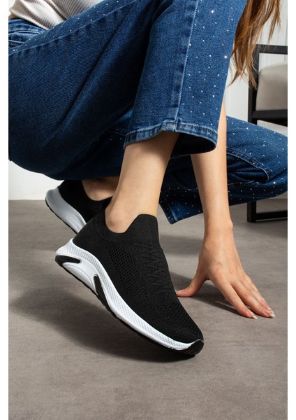 041 Bağcık Baskılı Rahat Taban Siyah Beyaz Unisex Günlük Spor Ayakkabı Lescarmine fiyatları