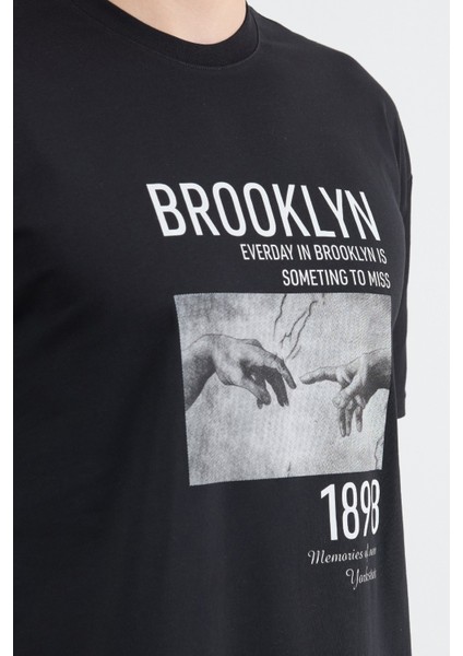 Brooklyn Yazı Baskılı Oversize Tişört