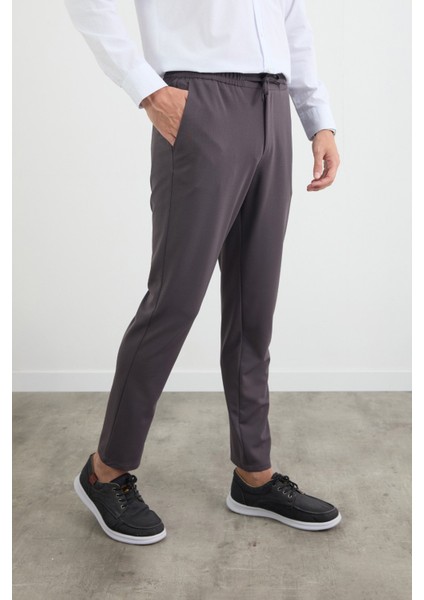 Beli Bağlamalı Cepli Jogger Pantolon