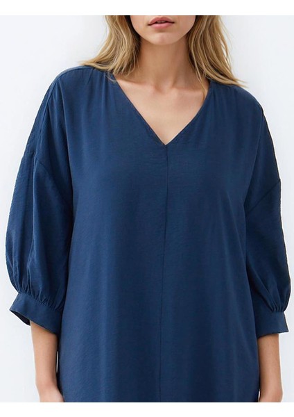 Lacivert V Yaka Truvakar Kol Dokuma Midi Elbise fırsatları