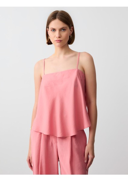 Pembe Askılı Düz Yaka Kısa Dokuma Bluz