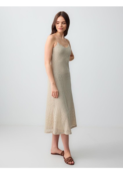 Taş Dar Kesim Askılı V Yaka Ajurlu Örme Midi Elbise modelleri