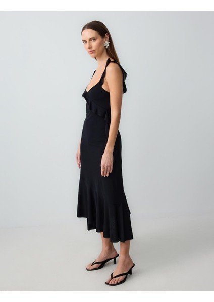 Siyah Dar Kesim Askılı V Yaka Örme Elbise modelleri