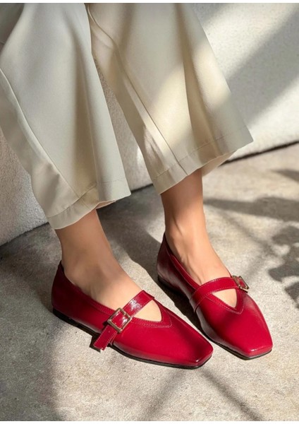 Kadın Babet Bordo Bantlı Kemerli Hafif Rahat Şık Iş Ofis Günlük Ayakkabı modelleri