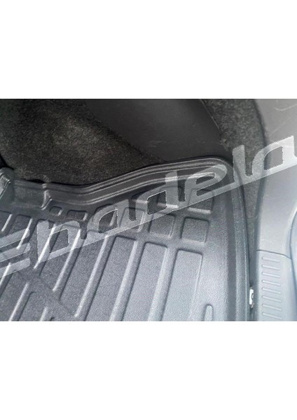 2010 Toyota Auris Hb 3D Kauçuk Bagaj Havuzu