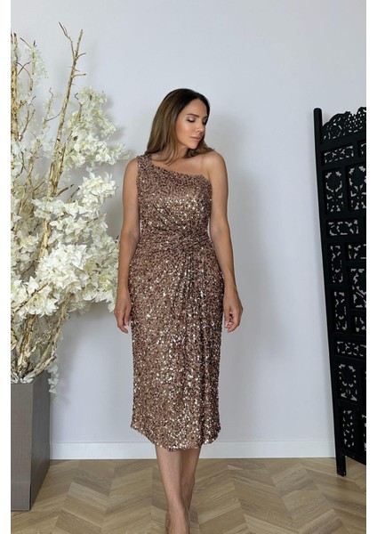 G1458 Tek Omuz Tasarım Payet Elbise Bronz