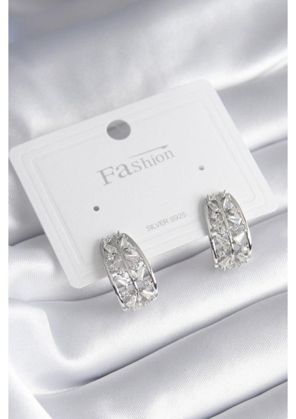 Pirinç Gümüş Renk Zirkon Taşlı Kadın Küpe