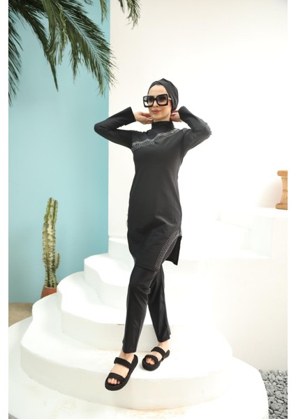 Gümüş Taşlı Siyah Tasarım Tesettür Mayo Takım