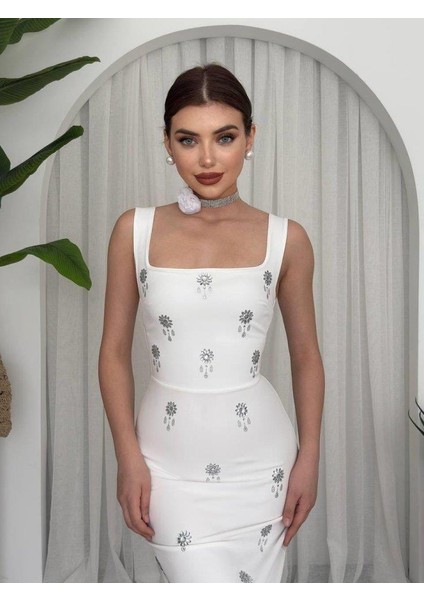 Ners Taş Detaylı Elbise