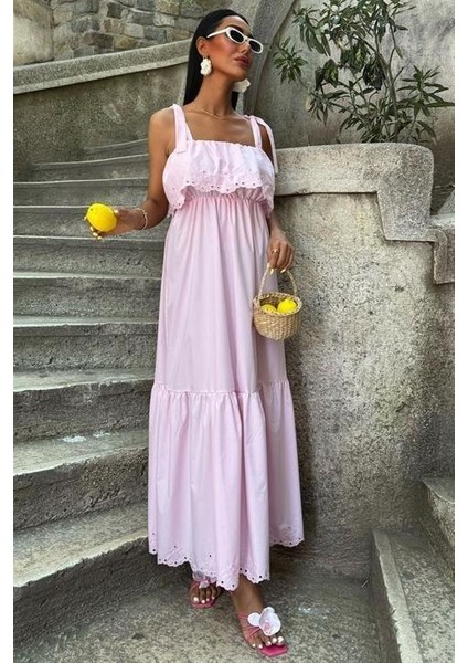 Etek Ucu Brode Nakışlı Boyundan Bağlamalı Elbise 2881