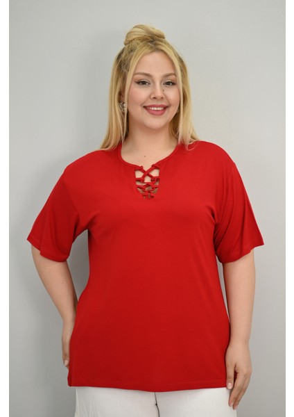 Kadın Büyük Beden Kısa Kollu Yakası Biye Detaylı Bluz 1970-25