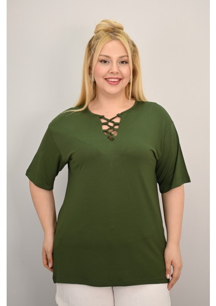 Kadın Büyük Beden Kısa Kollu Yakası Biye Detaylı Bluz 1970-25