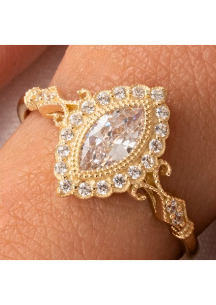 Carla 1.10 CT Mekik Pırlanta Montörü(Mekik)Taşlı Evlilik Teklifi Kadın 925 Ayar Gümüş Yüzük