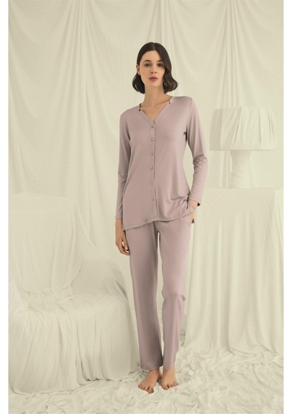 Kadın Uzun Kollu Boydan Düğmeli V Yaka Pijama Takımı 18675 fırsatları