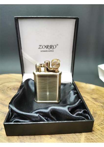 Kişiye Özel Gold Renk Benzinli Pirinç Gövde Çakmak ZR0096013 fiyatları