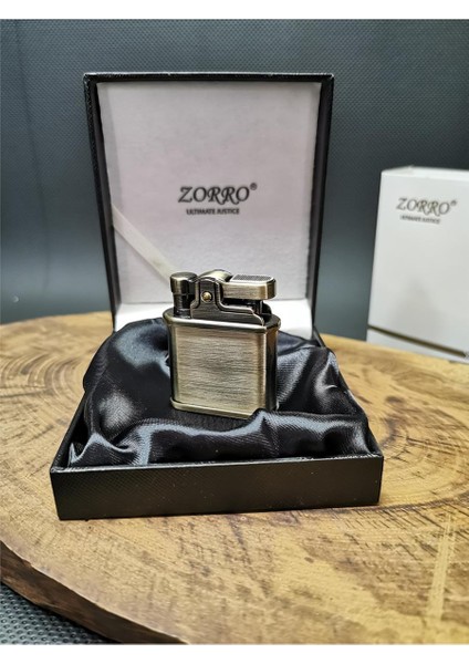 Kişiye Özel Gold Renk Benzinli Pirinç Gövde Çakmak ZR0096011 fiyatları