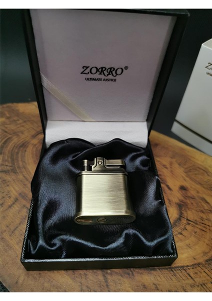 Kişiye Özel Gold Renk Benzinli Pirinç Gövde Çakmak ZR0096011 modelleri
