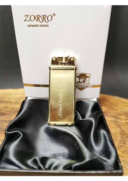 Kişiye Özel Gold Renk Benzinli Pirinç Gövde Çakmak ZR0096001